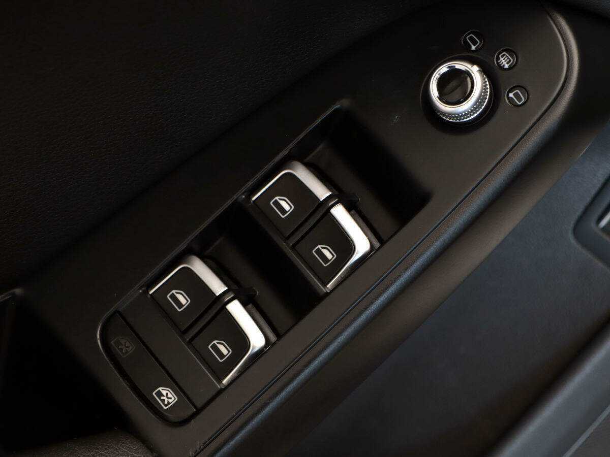 Б/У Ауди А4 2013 года. Фото: #11