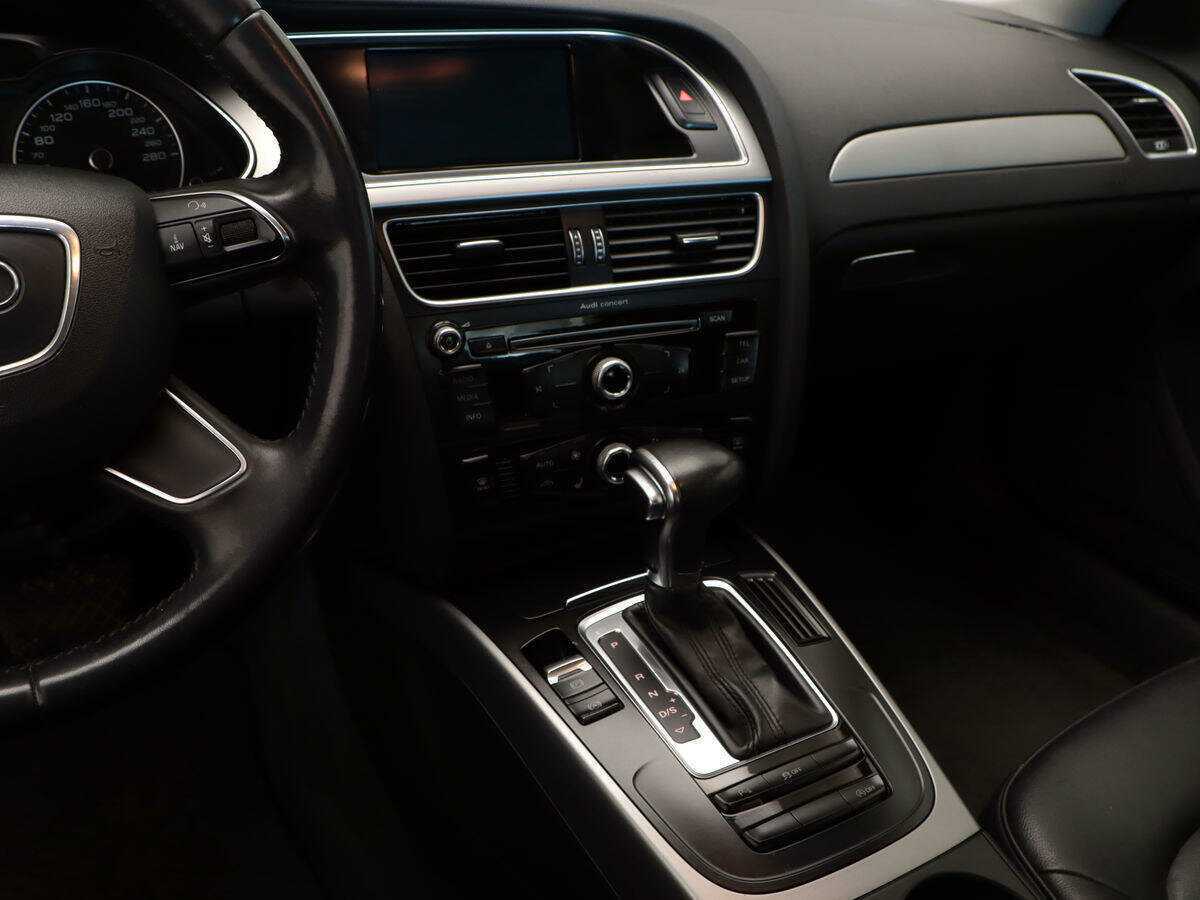 Б/У Ауди А4 2013 года. Фото: #13