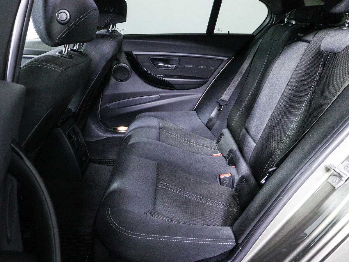 Б/У БМВ 3 серии 2017 года. Фото: #7