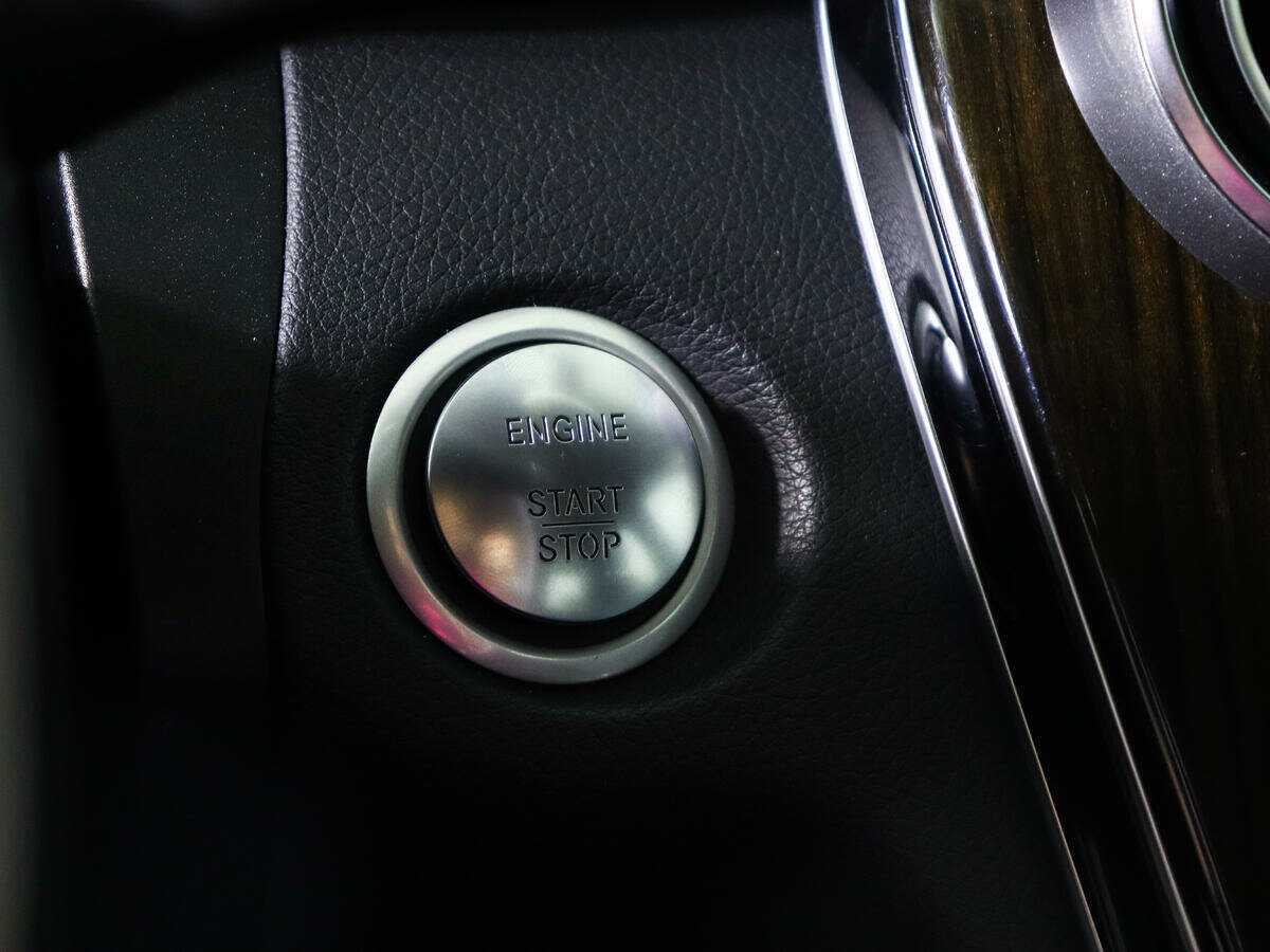 Б/У Мерседес-Бенц Ц-Класс 2016 года. Фото: #14