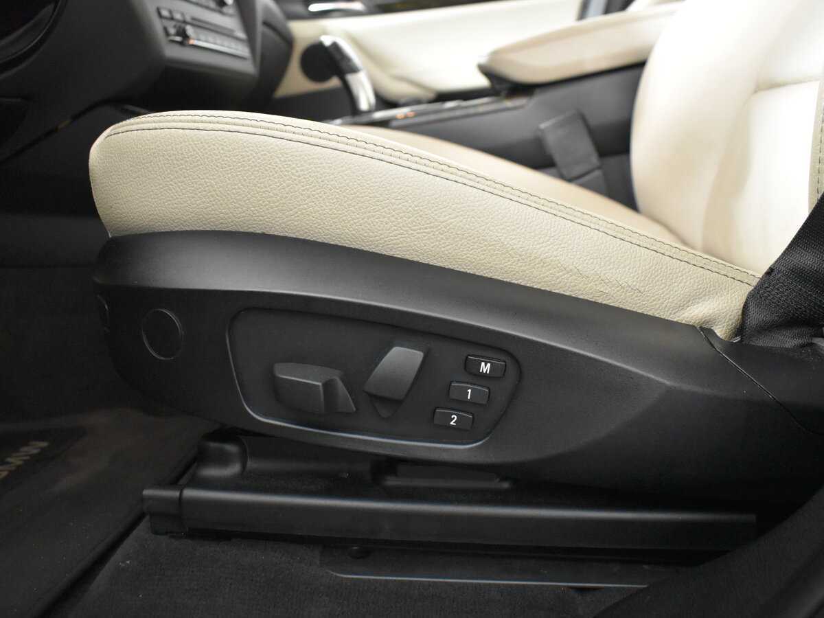 Б/У БМВ Икс3 2013 года. Фото: #9