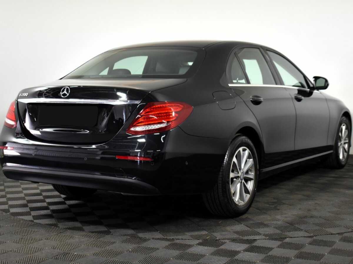 Б/У Мерседес-Бенц Е-Класс 2016 года. Фото: #3