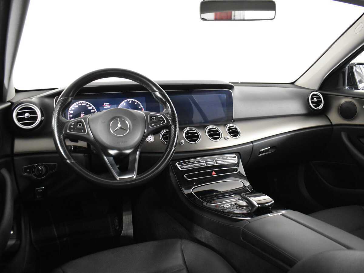 Б/У Мерседес-Бенц Е-Класс 2016 года. Фото: #11