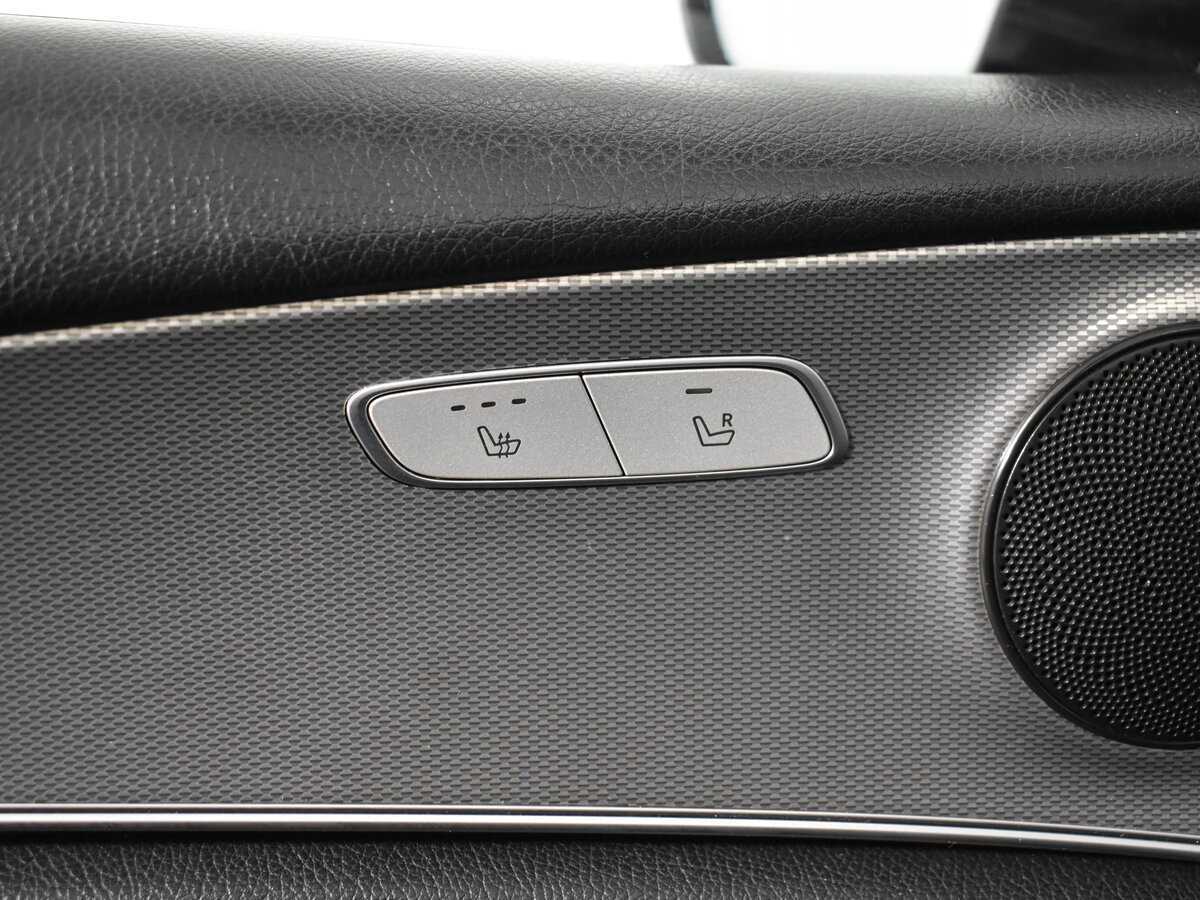 Б/У Мерседес-Бенц Е-Класс 2018 года. Фото: #6