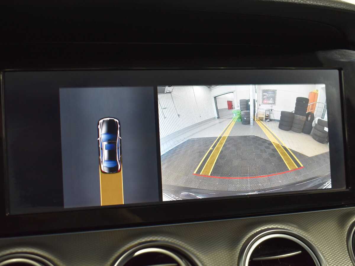 Б/У Мерседес-Бенц Е-Класс 2018 года. Фото: #15