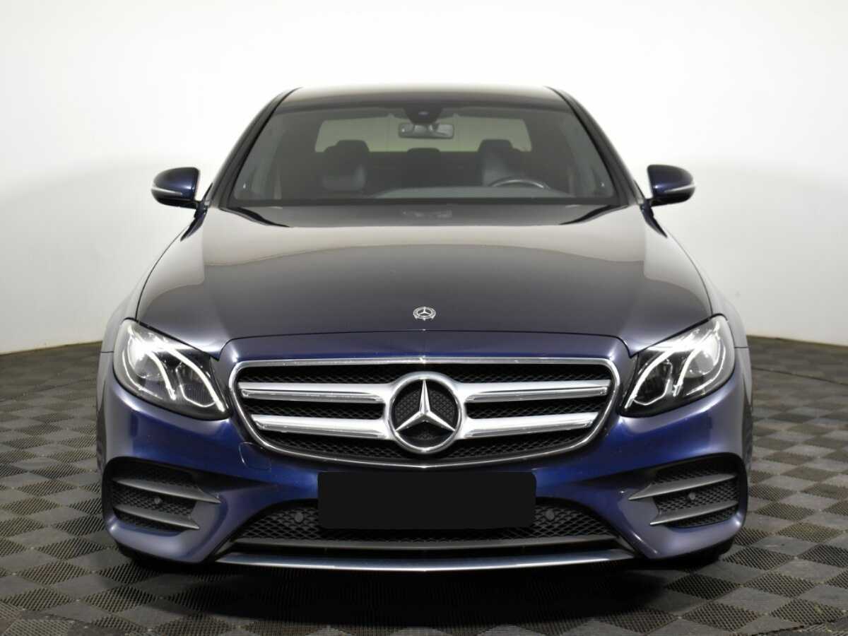 Б/У Мерседес-Бенц Е-Класс 2019 года. Фото: #1