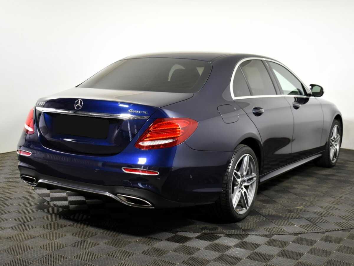 Б/У Мерседес-Бенц Е-Класс 2019 года. Фото: #3