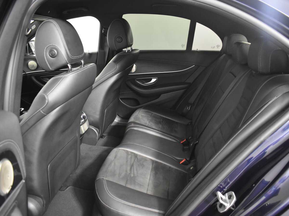 Б/У Мерседес-Бенц Е-Класс 2019 года. Фото: #6