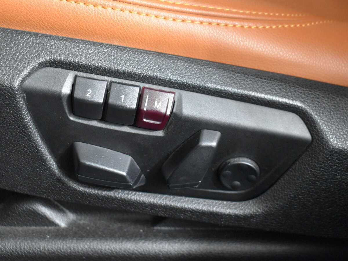 Б/У БМВ 3 серии 2013 года. Фото: #9