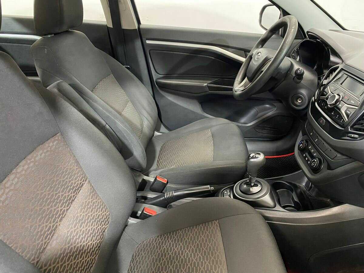 Б/У Лада (ВАЗ) Веста 2016 года. Фото: #9