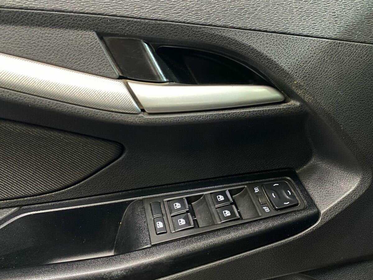 Б/У Лада (ВАЗ) Веста 2016 года. Фото: #15