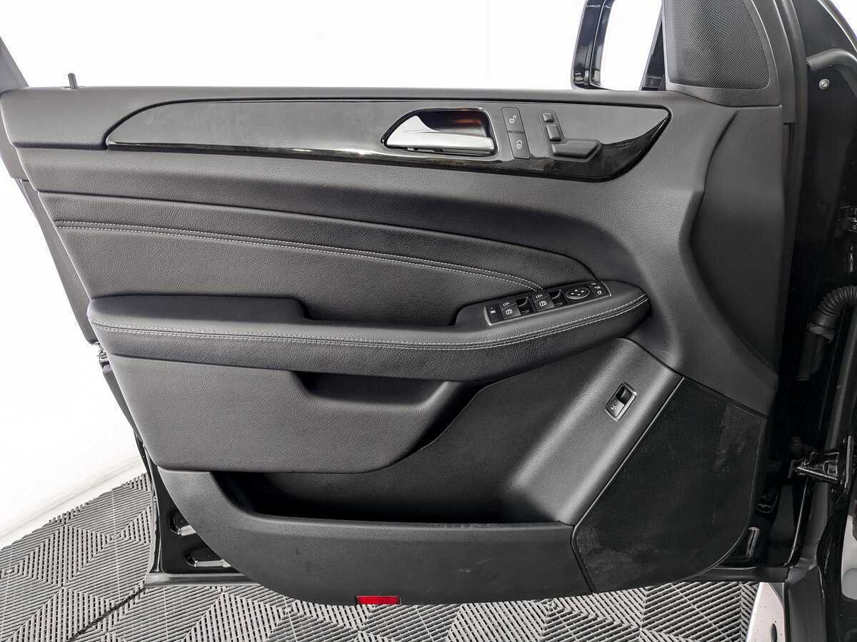 Б/У Мерседес-Бенц М-Класс 2014 года. Фото: #14