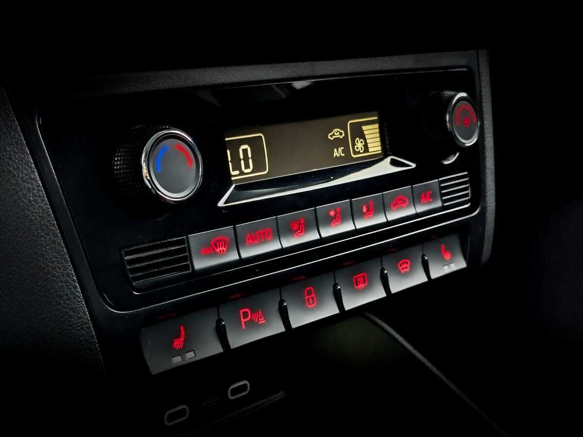 Б/У Фольксваген Поло 2020 года. Фото: #20