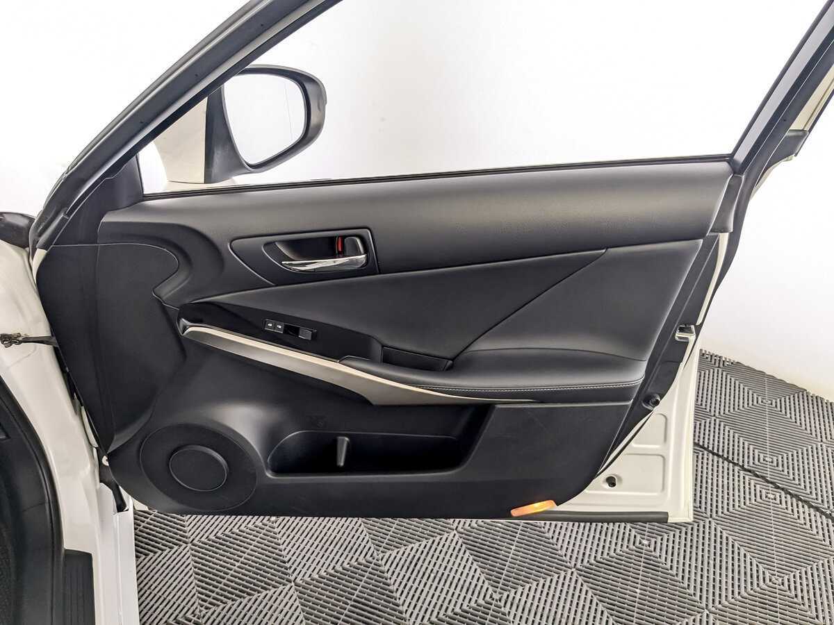 Б/У Лексус ИС 2014 года. Фото: #19