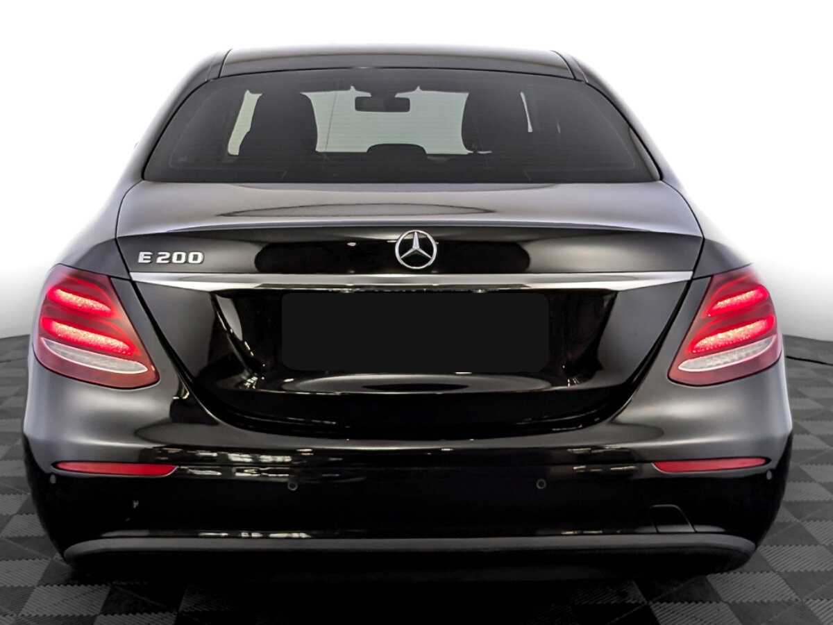 Б/У Мерседес-Бенц Е-Класс 2018 года. Фото: #5