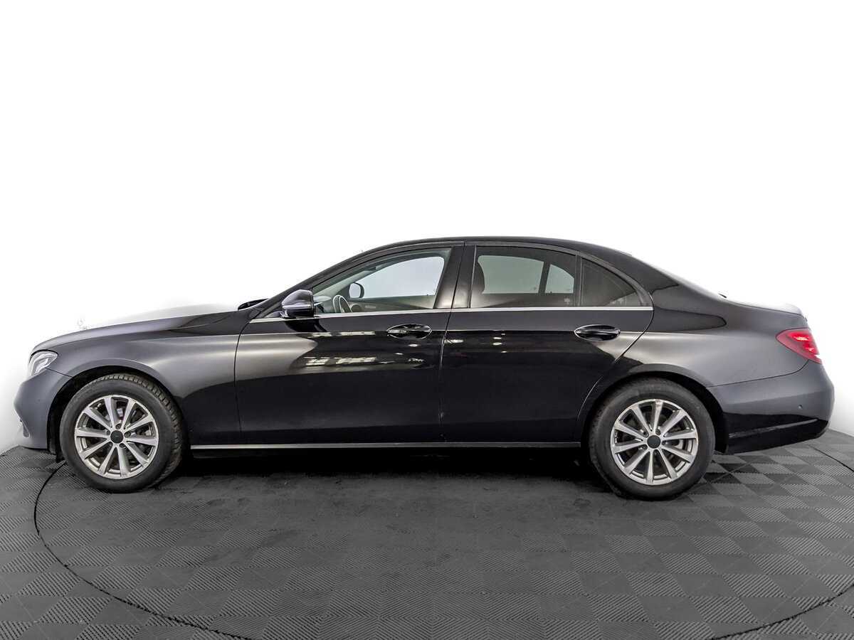 Б/У Мерседес-Бенц Е-Класс 2018 года. Фото: #7