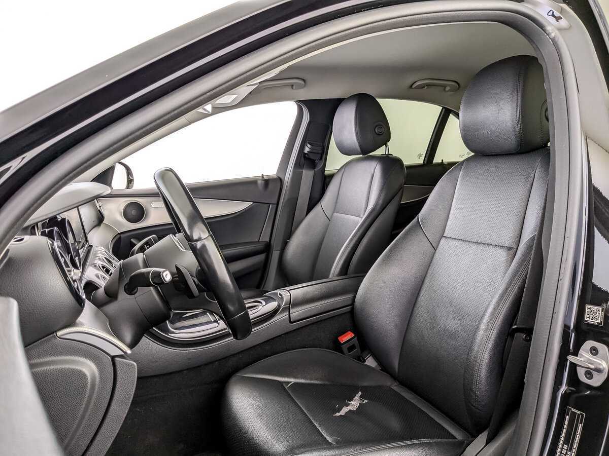 Б/У Мерседес-Бенц Е-Класс 2018 года. Фото: #15