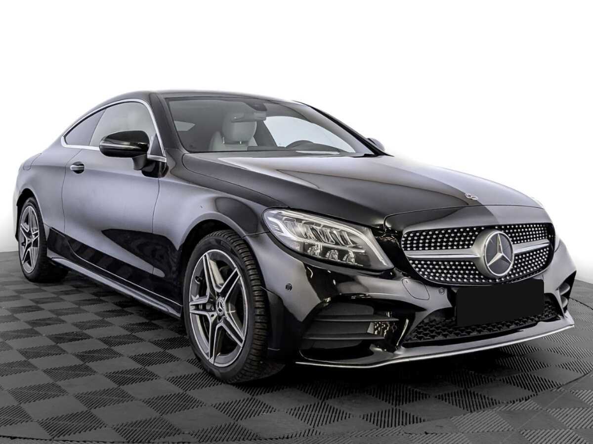 Б/У Мерседес-Бенц Ц-Класс 2018 года. Фото: #2