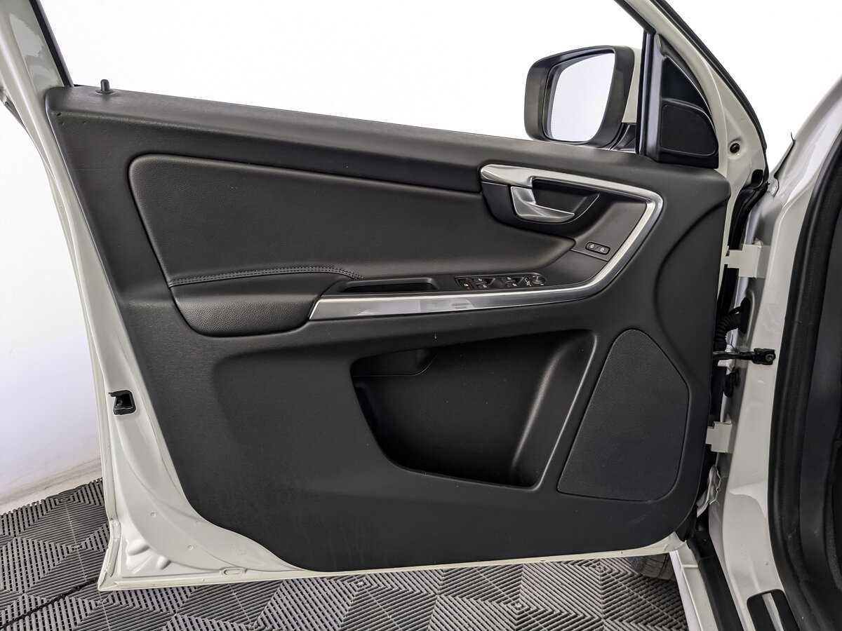 Volvo XC60 2017 года с пробегом. Фото: #14