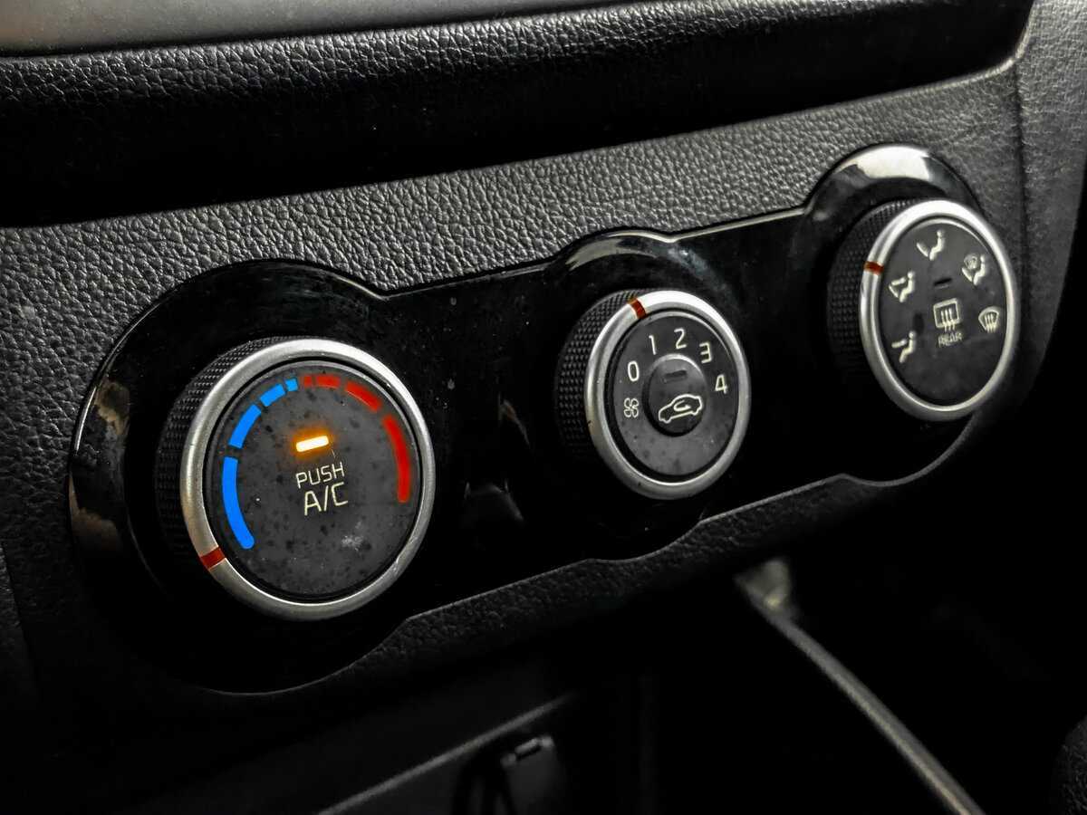 Б/У Киа Рио 2015 года. Фото: #20