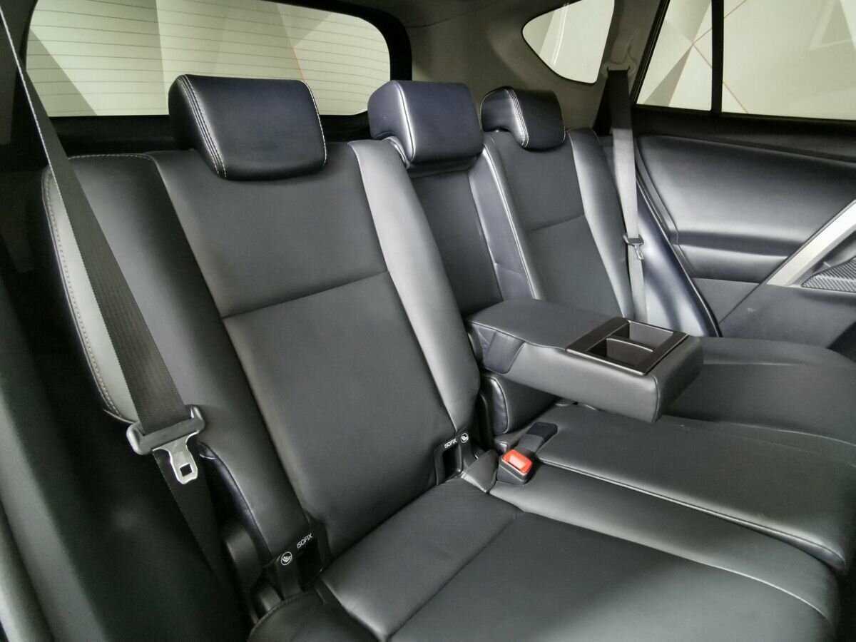 Б/У Тойота Рав4 2014 года. Фото: #12