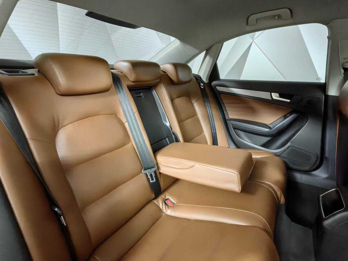 Б/У Ауди А4 2013 года. Фото: #11