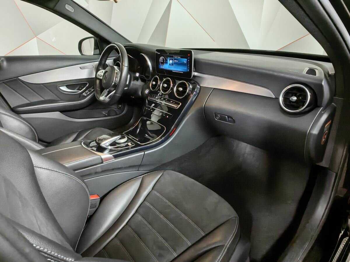 Б/У Мерседес-Бенц Ц-Класс 2019 года. Фото: #8