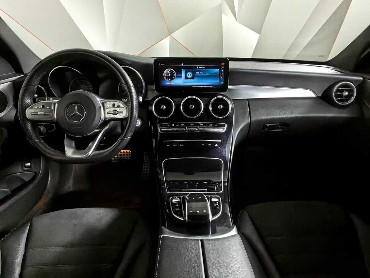 Б/У Мерседес-Бенц Ц-Класс 2019 года. Фото: #9