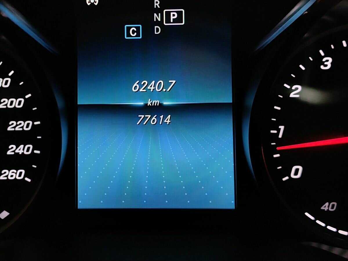 Б/У Мерседес-Бенц Ц-Класс 2019 года. Фото: #16