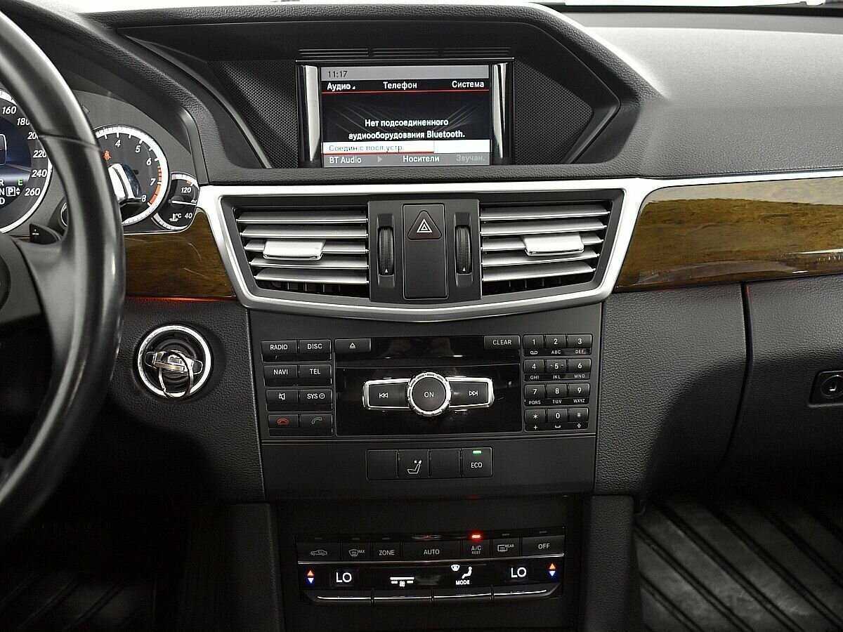 Б/У Мерседес-Бенц Е-Класс 2012 года. Фото: #12