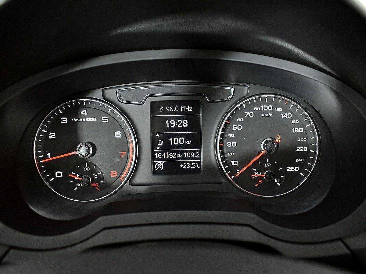 Б/У Ауди К3 2015 года. Фото: #11