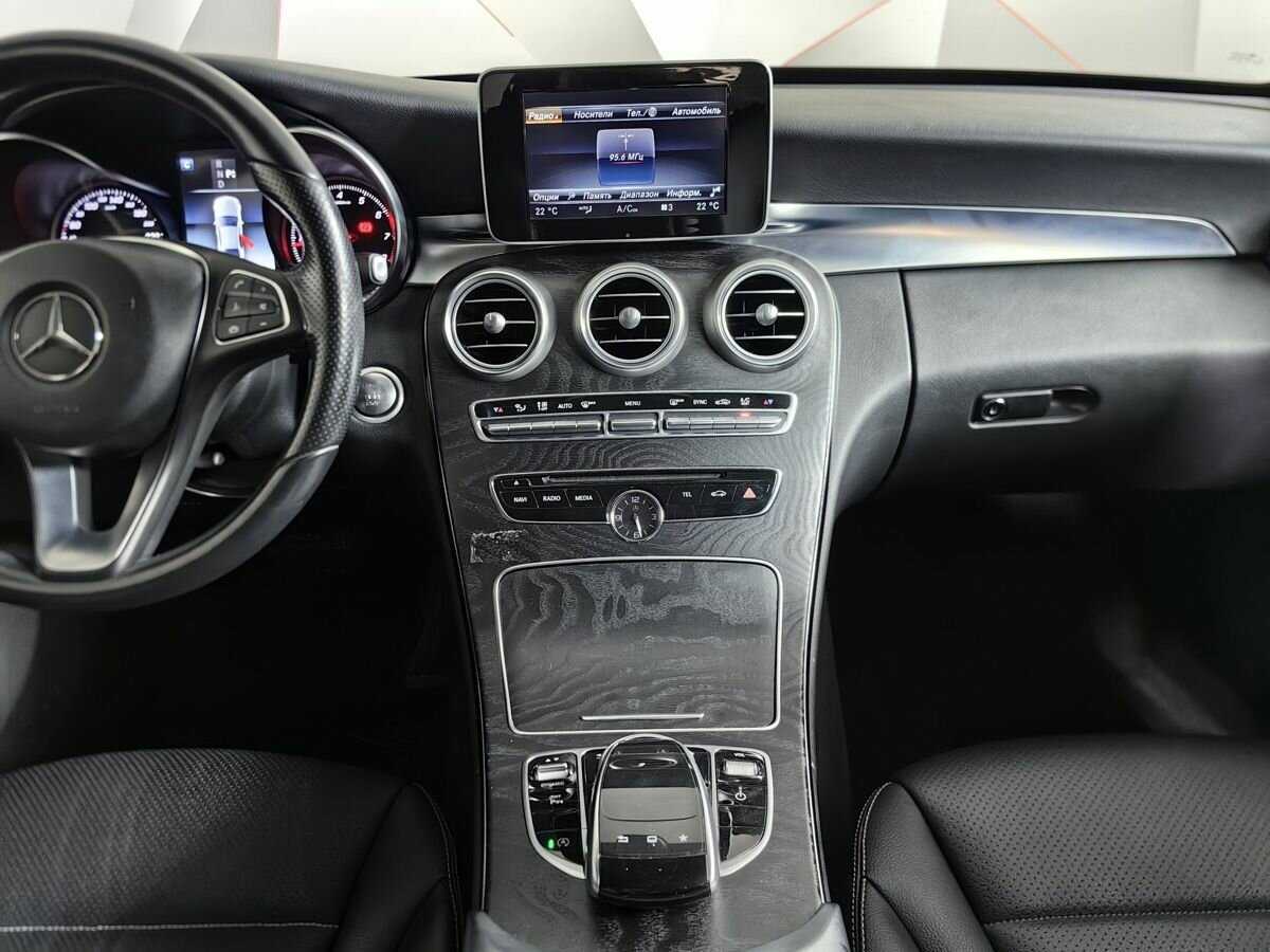 Б/У Мерседес-Бенц Ц-Класс 2015 года. Фото: #10