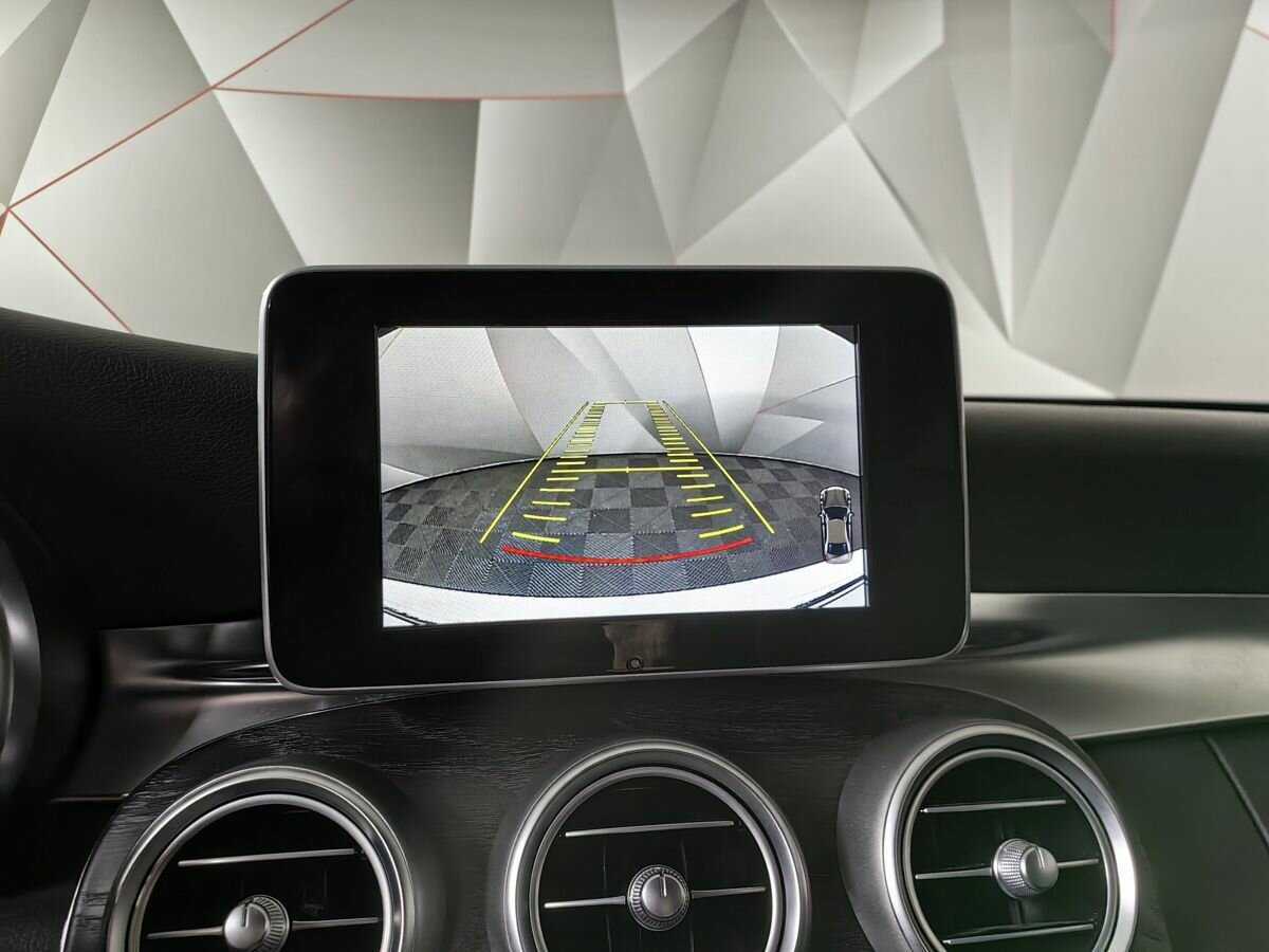 Б/У Мерседес-Бенц Ц-Класс 2015 года. Фото: #15