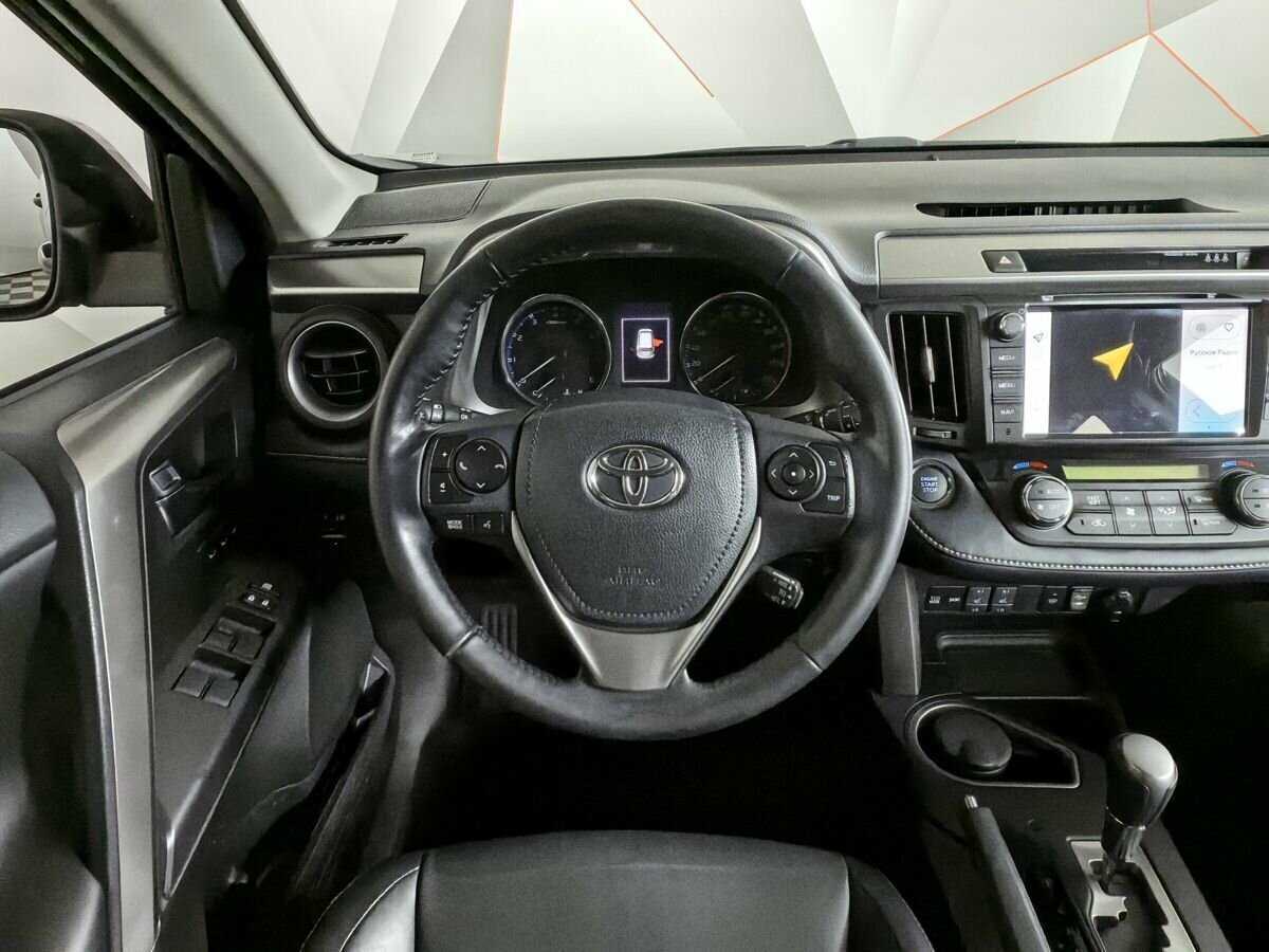 Б/У Тойота Рав4 2018 года. Фото: #14