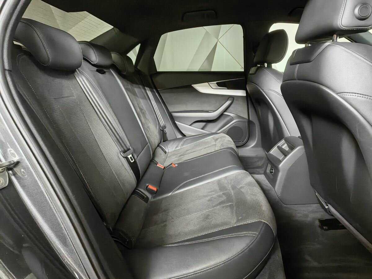 Б/У Ауди А4 2017 года. Фото: #11