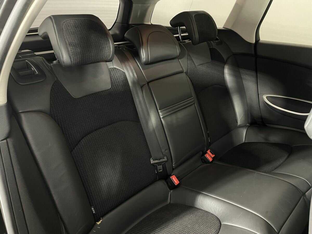 Б/У Ситроен Ц5 2013 года. Фото: #14