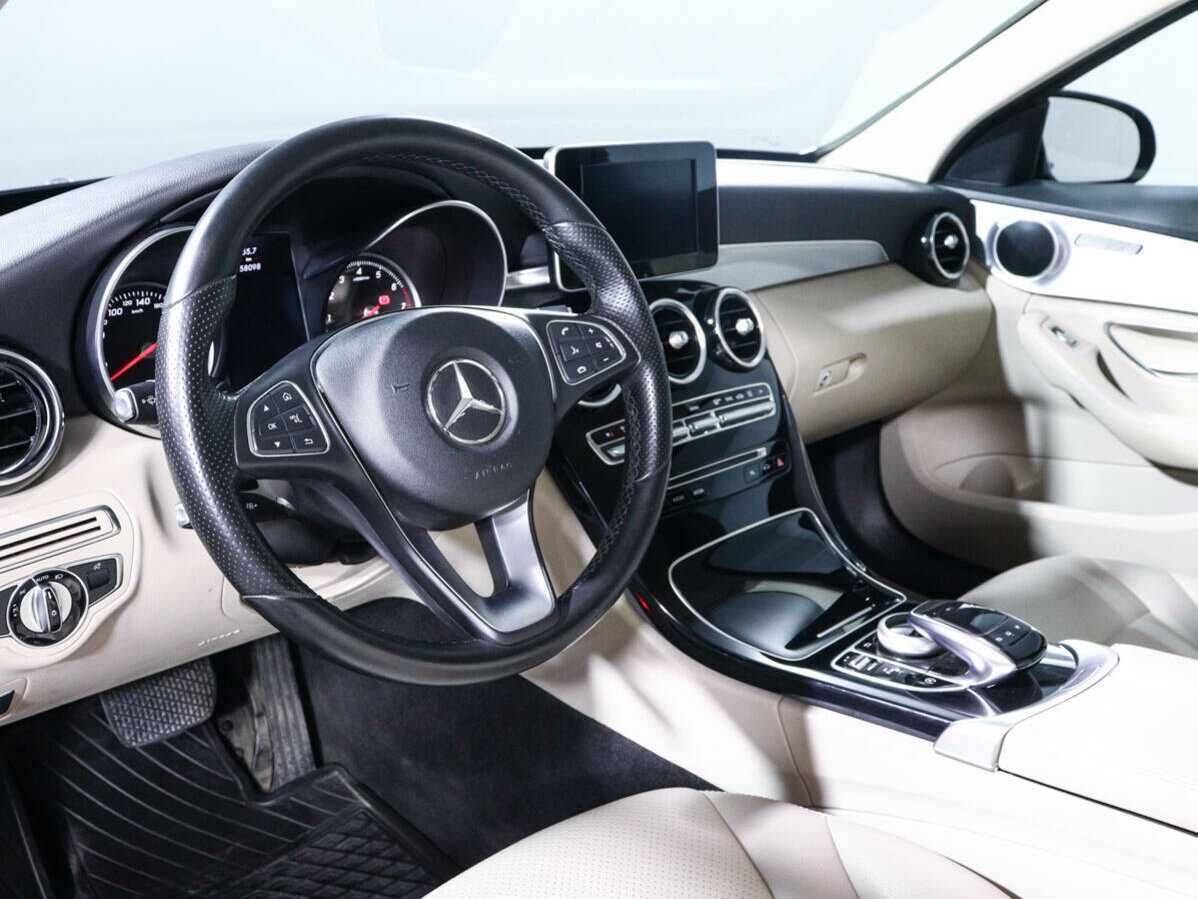 Б/У Мерседес-Бенц Ц-Класс 2015 года. Фото: #13