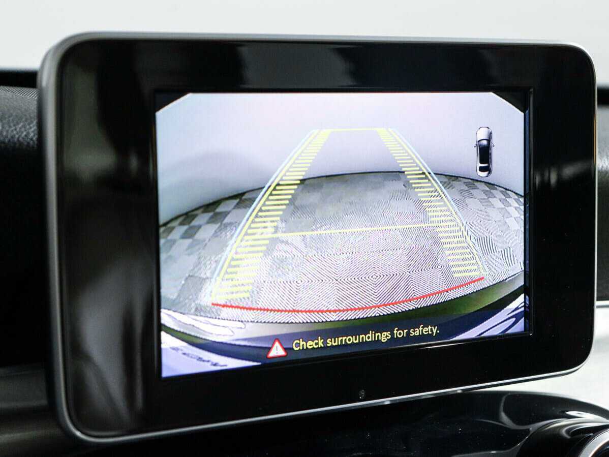 Б/У Мерседес-Бенц Ц-Класс 2015 года. Фото: #17