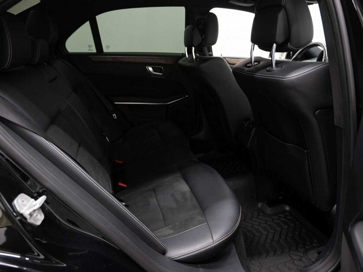 Б/У Мерседес-Бенц Е-Класс 2015 года. Фото: #9