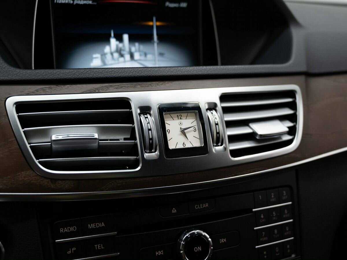 Б/У Мерседес-Бенц Е-Класс 2015 года. Фото: #20