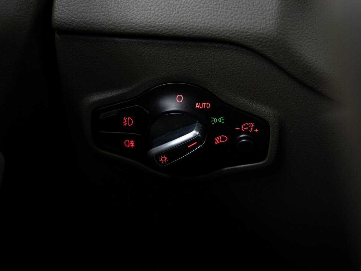 Б/У Ауди К5 2016 года. Фото: #16