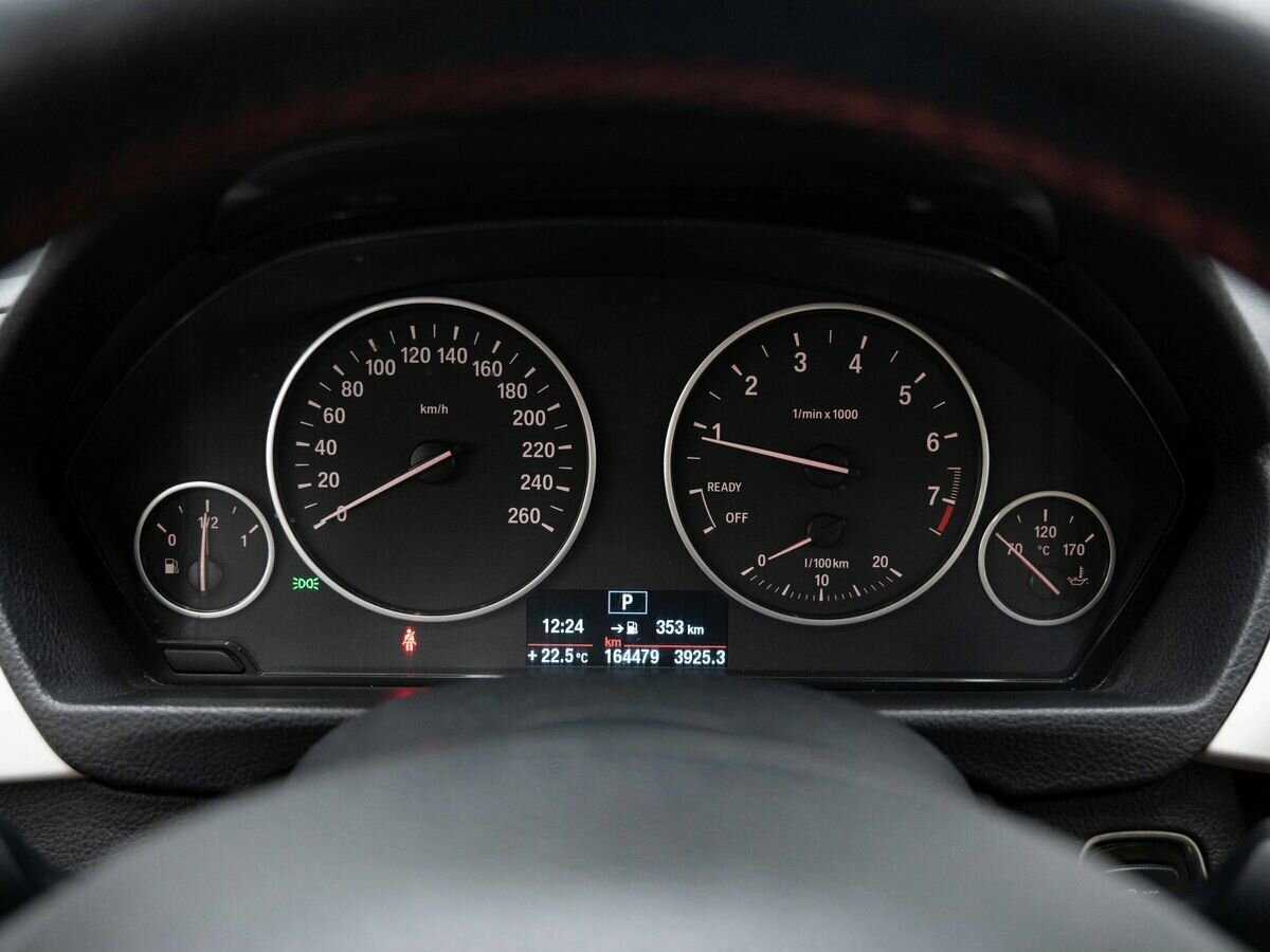 Б/У БМВ 3 серии 2014 года. Фото: #16