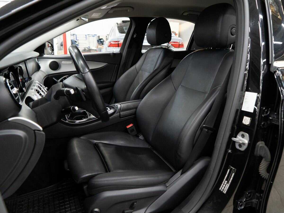 Б/У Мерседес-Бенц Е-Класс 2018 года. Фото: #5