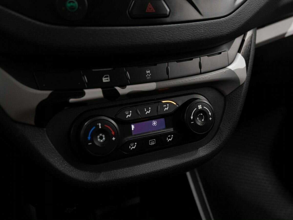 Б/У Лада (ВАЗ) Веста 2020 года. Фото: #20