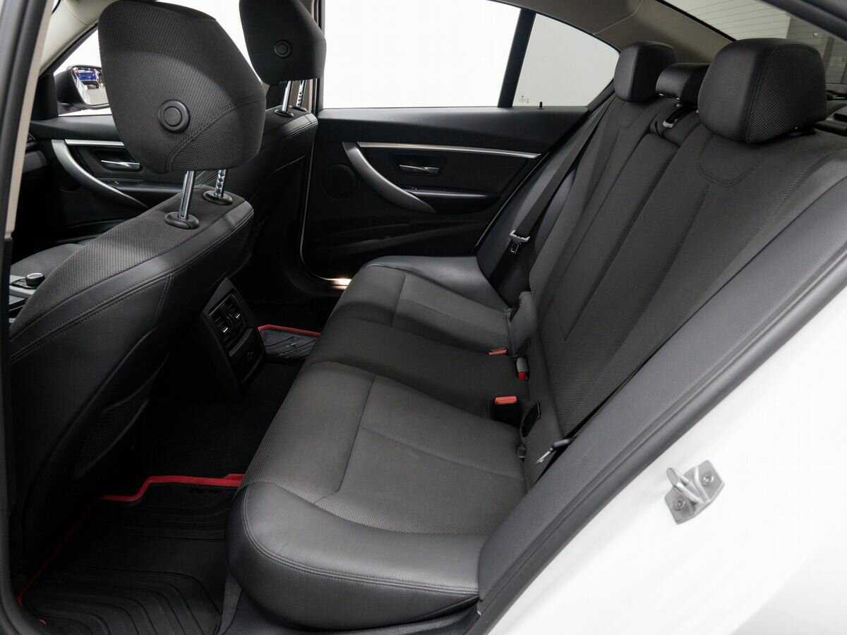 Б/У БМВ 3 серии 2017 года. Фото: #11