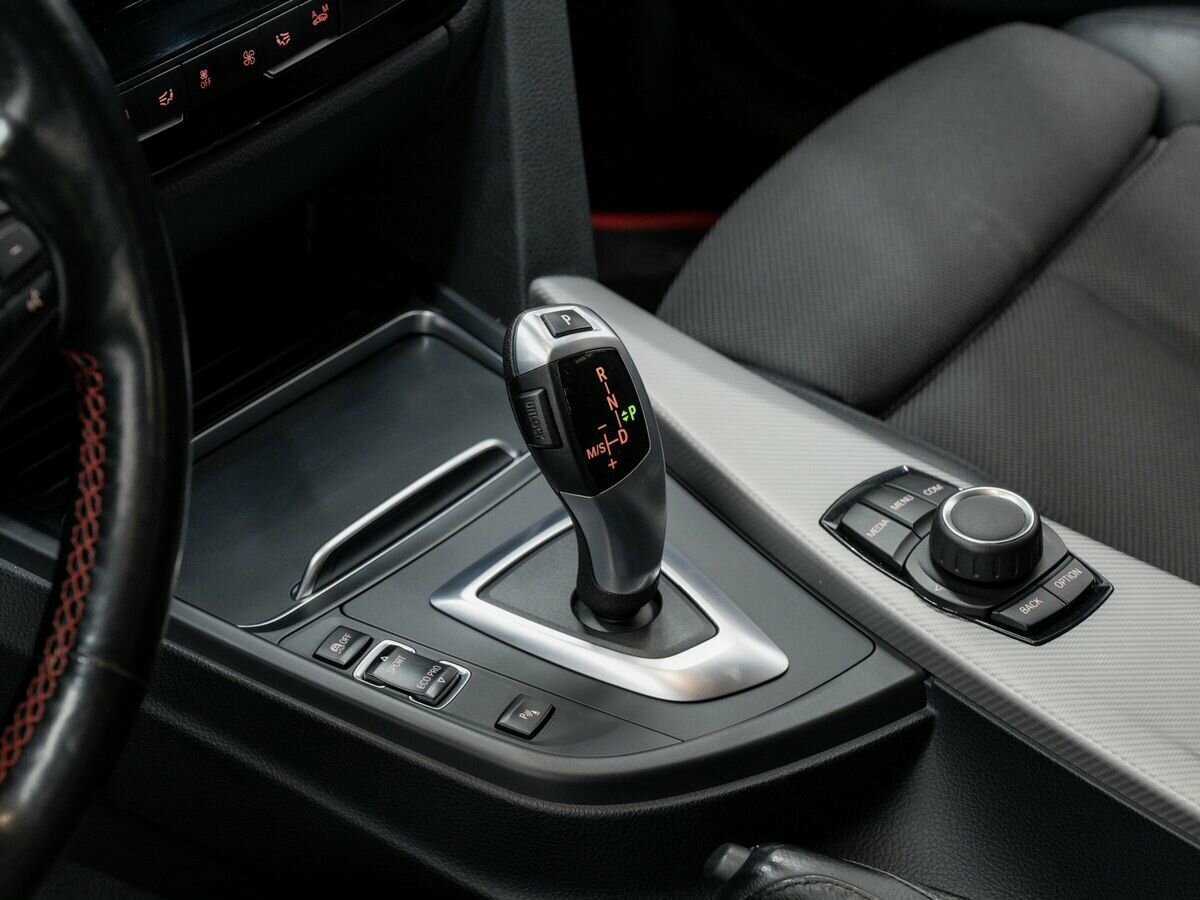 Б/У БМВ 3 серии 2017 года. Фото: #16