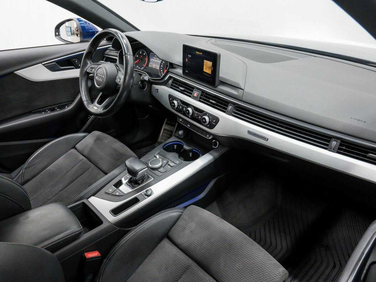 Б/У Ауди А4 2017 года. Фото: #6