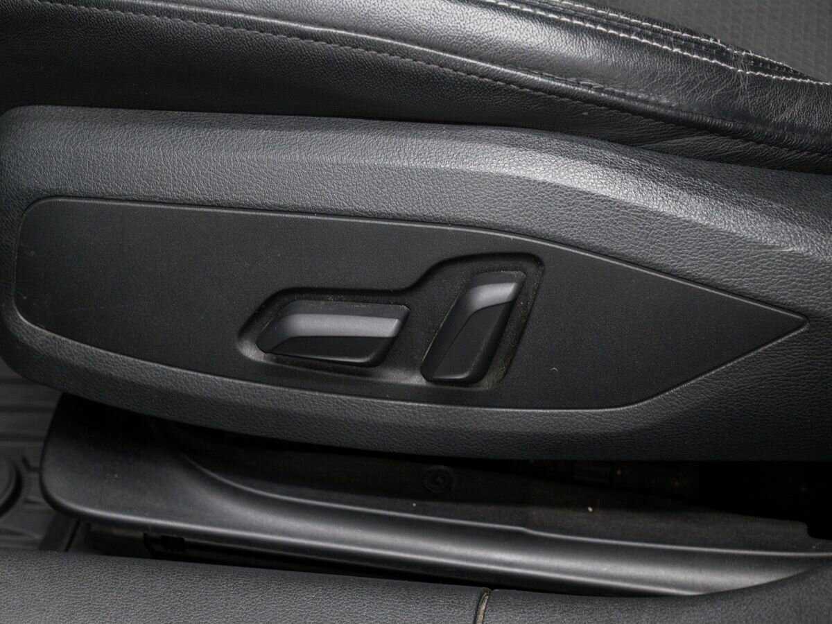 Б/У Ауди А4 2017 года. Фото: #15