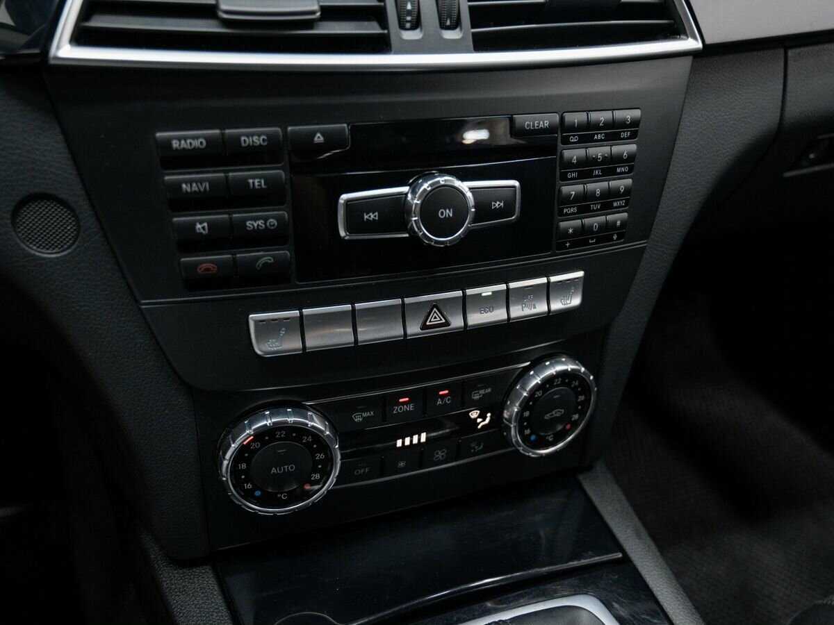 Б/У Мерседес-Бенц Ц-Класс 2012 года. Фото: #18