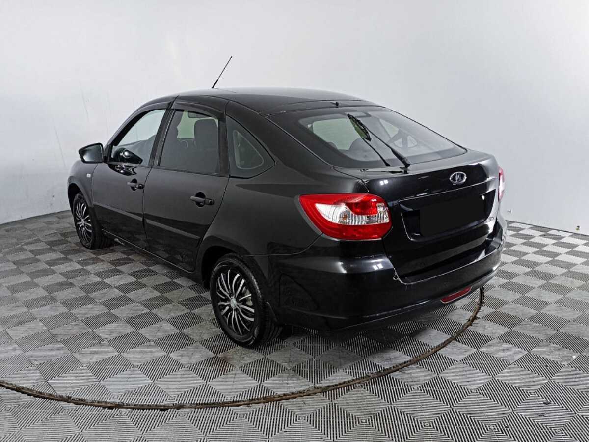 Б/У Лада (ВАЗ) Гранта 2015 года. Фото: #6